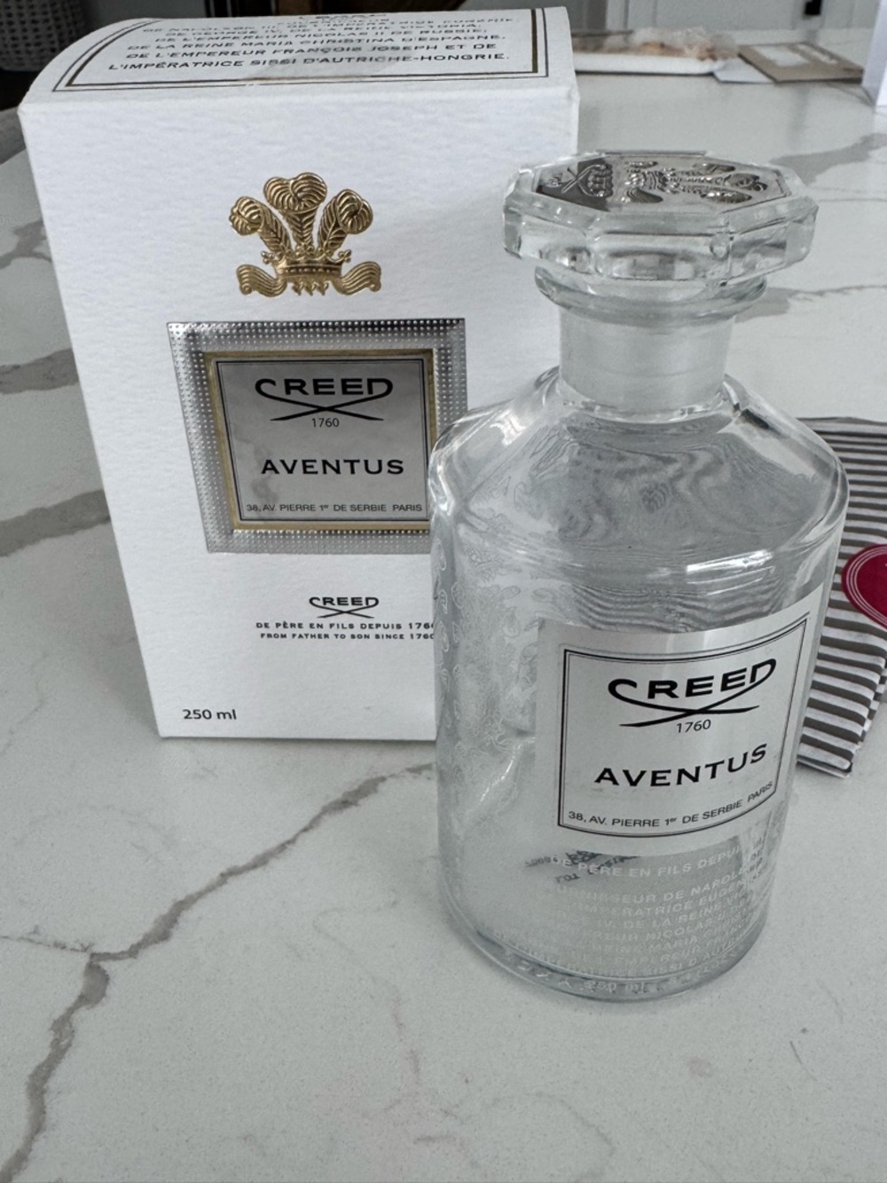 Creed Aventus decor Bottle (empty)- with History of Creed collectors book